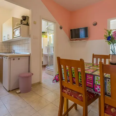 Isabella Apartment