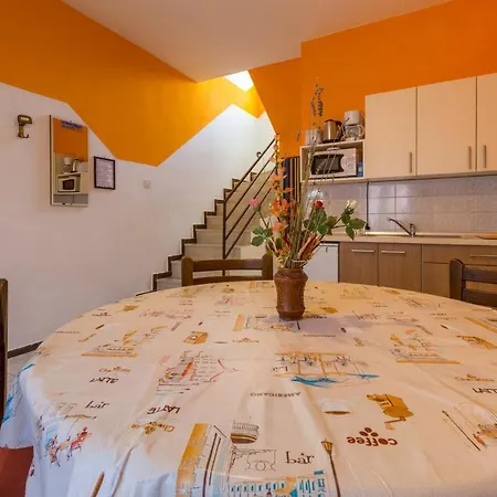 Isabella Apartment