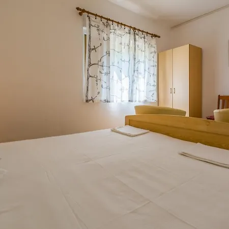 Isabella Apartment