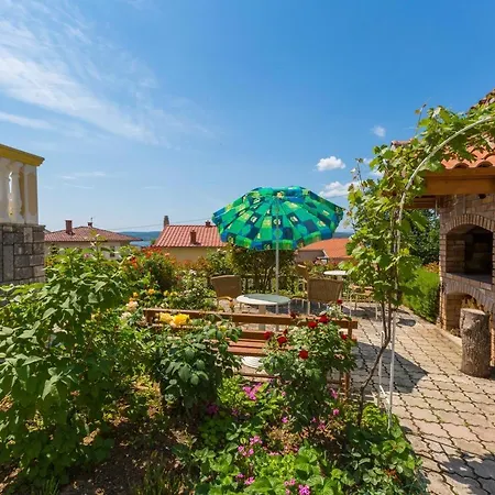 Isabella Apartment *
